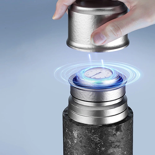 Titanium Water Bottle With Magnetic Lid Titanium Water Bottle With Magnetic Lid